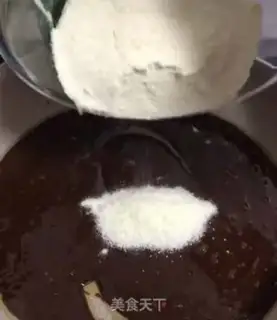 Make A chocolate oxen step 3
