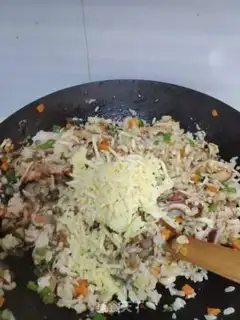 Make Cheese squid fried rice step 8