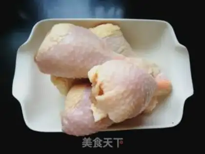 Make Frozen potatoes, chicken legs step 1
