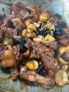 Make Red-burned chestnut chicken step 8