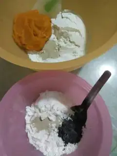 Make Pumpkin sesame roll step 0