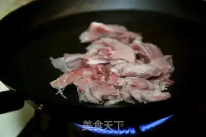Make Hot noodles step 0