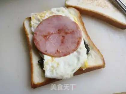 Make A sandwich breakfast step 4