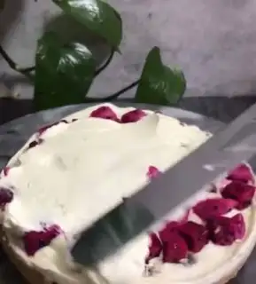 Make Christmas tree cake step 2