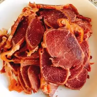 Make Dry pepper salt beef step 0