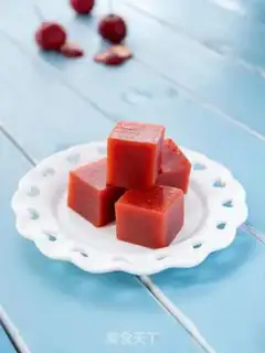 Make "Red fruit mountain cake." step 13