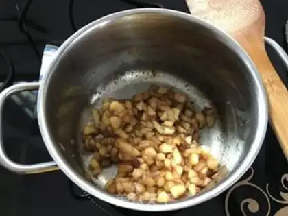 Make Applecake step 2
