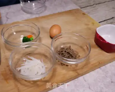 Make Vegetable silver fish steamed eggs step 0
