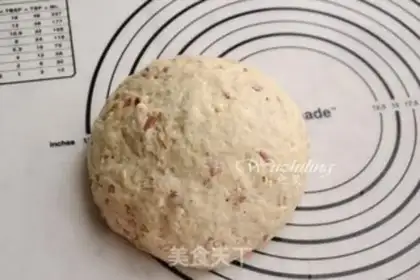 Make Bacon cheese bagels step 3