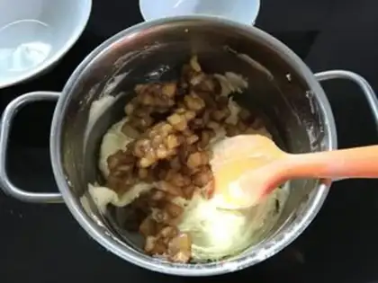 Make Applecake step 7