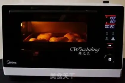 Make Bacon cheese bagels step 10