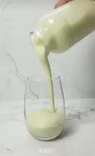 Make Coconut-fruit nut shakes step 5