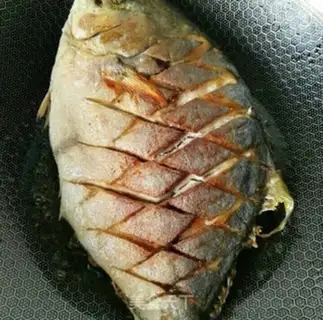 Make Red-burned goldfish step 2