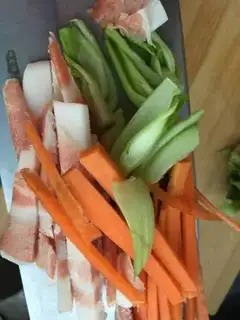 Make Hot soup noodles step 1