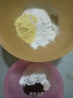 Make Two colored hairloaf step 0