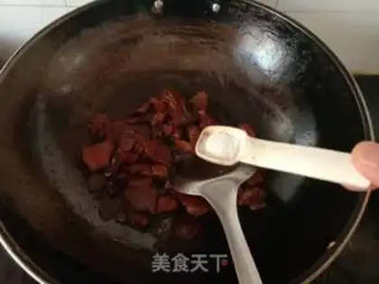 Make Five flowers for radish step 8