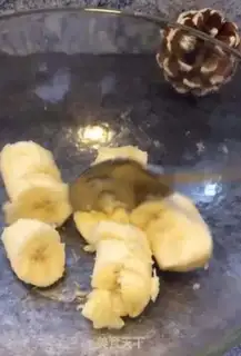 Make Cranberry banana marfin cake step 0