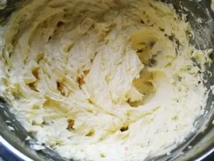 Make Cloud-top cookies step 6
