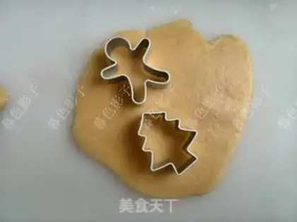 Make Halloween eye cookies step 4