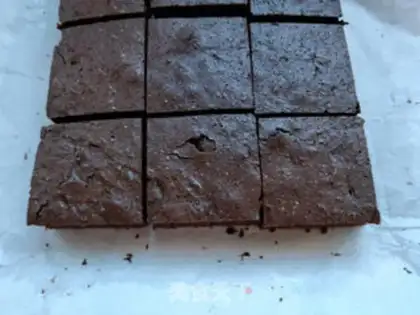 Make Halloween cemetery, chocolate brownie step 13