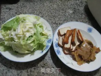 Make Scrambled and fried cabbage step 0