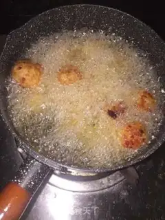 Make The quail egg meatballs step 6