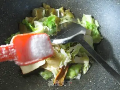 Make Scrambled and fried cabbage step 5