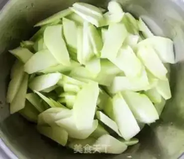 Make Sausage fried melons step 2