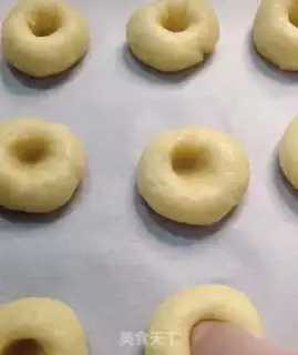 Make Strawberry jam biscuit step 6