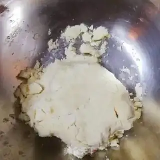 Make Fresh meat mooncake step 1
