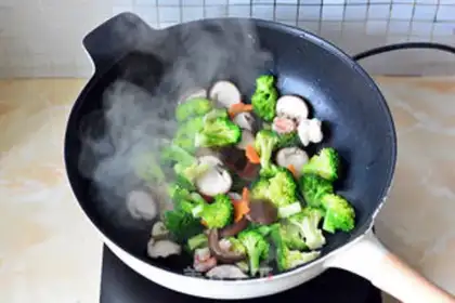 Make Shrimp is fried step 5