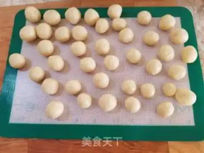 Make Witch finger crackers step 3