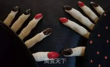 Make Witch finger crackers step 9