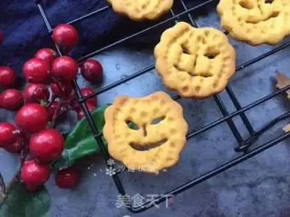 Make "Hallow Pumpkin Ghost Faces." step 13