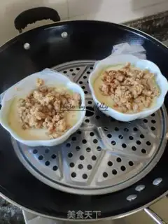 Make Meatwater steamed eggs step 5