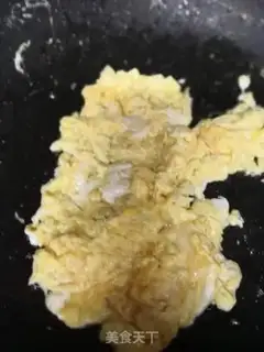 Make Tomato shrimp fried rice step 1