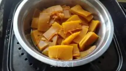 Make Pumpkin carrots step 2