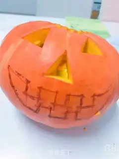 Make Halloween pumpkin light step 5