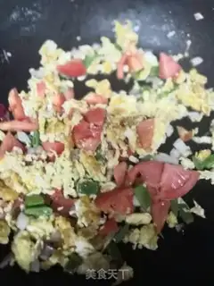 Make Tomato shrimp fried rice step 2