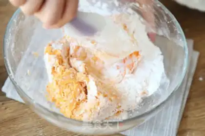 Make Pumpkin cake step 1