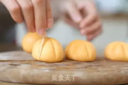 Make Pumpkin cake step 5