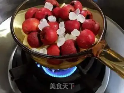 Make A can of mountain apples step 2