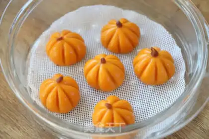 Make Pumpkin cake step 8