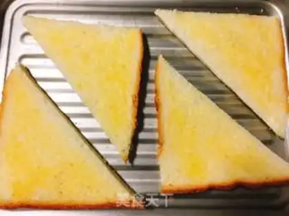 Make Creamy honey toast step 2