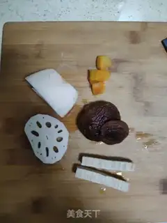 Make Three fresh bean skin step 1
