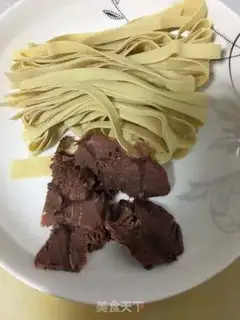 Make Fresh beef noodles step 1