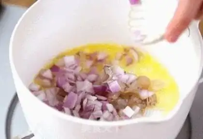 Make Cheese shrimp with potatoes step 4