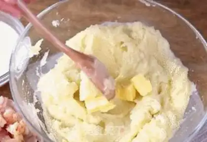 Make Cheese shrimp with potatoes step 6
