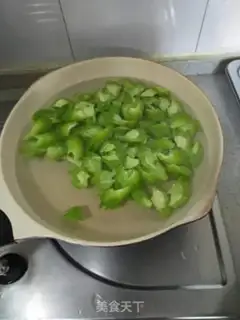 Make Scrambled eggs step 4