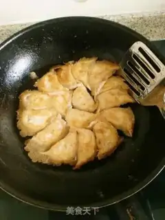 Make Scallop pan sticker step 3